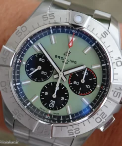 Breitling Avenger AB0147101L1A1 Automatic 44mm Unisex Replica Watch - Green Dial, Steel CaseMM