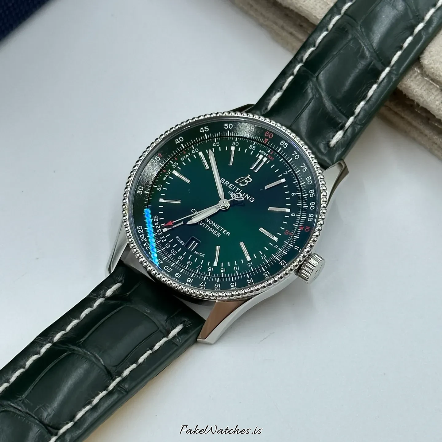 breitling-navitimer-a17326361l1p1-3526