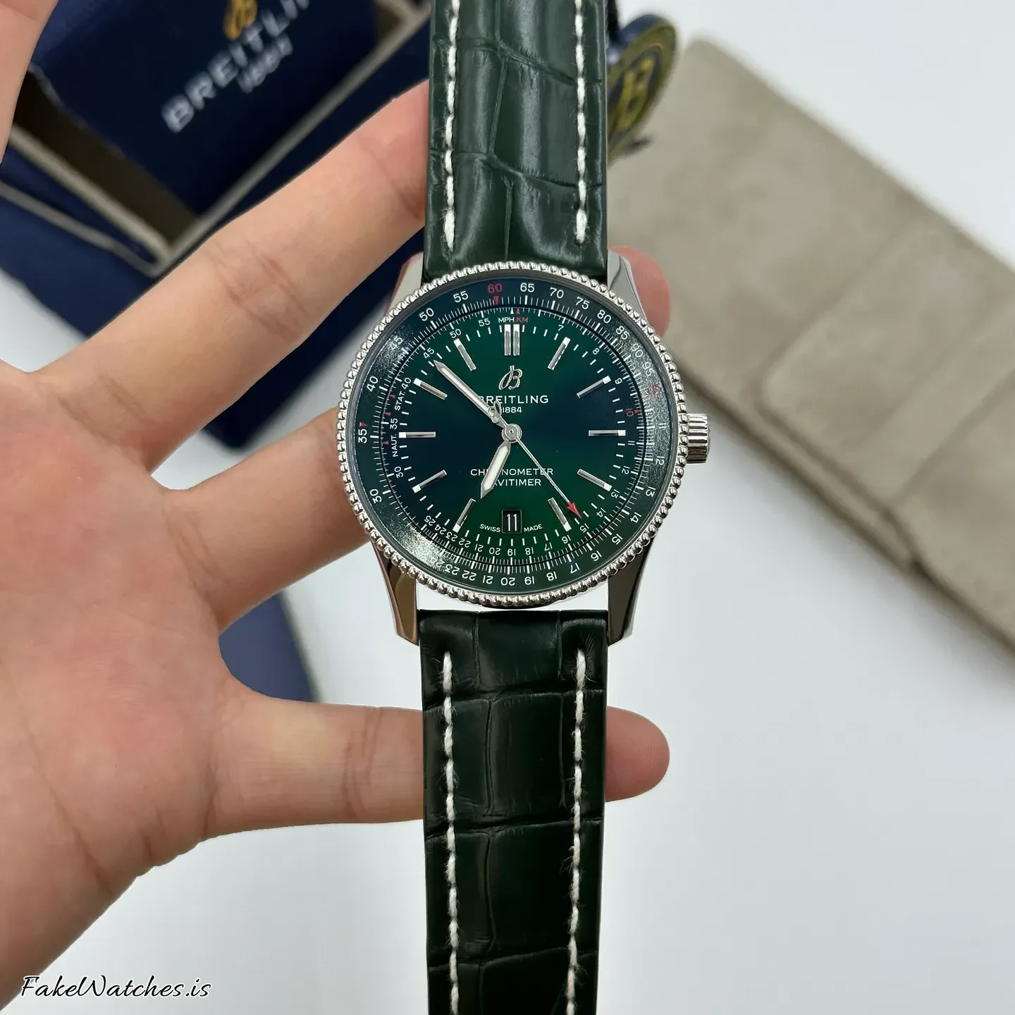 breitling-navitimer-a17326361l1p1-3541