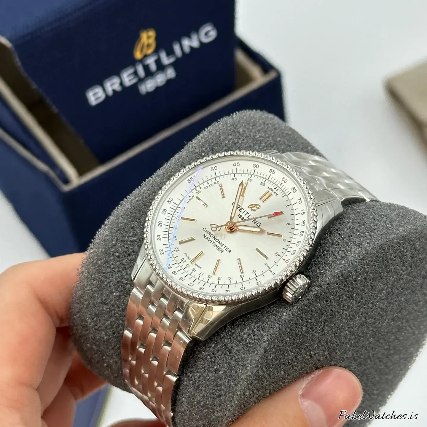 breitling-navitimer-a17395f41g1a1-8523