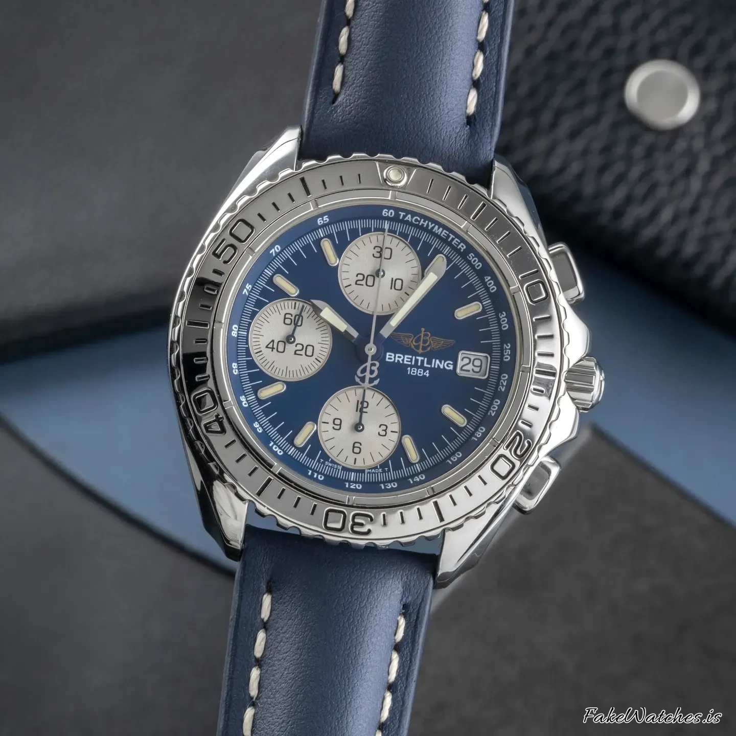breitling-shark-a13051-028-3026