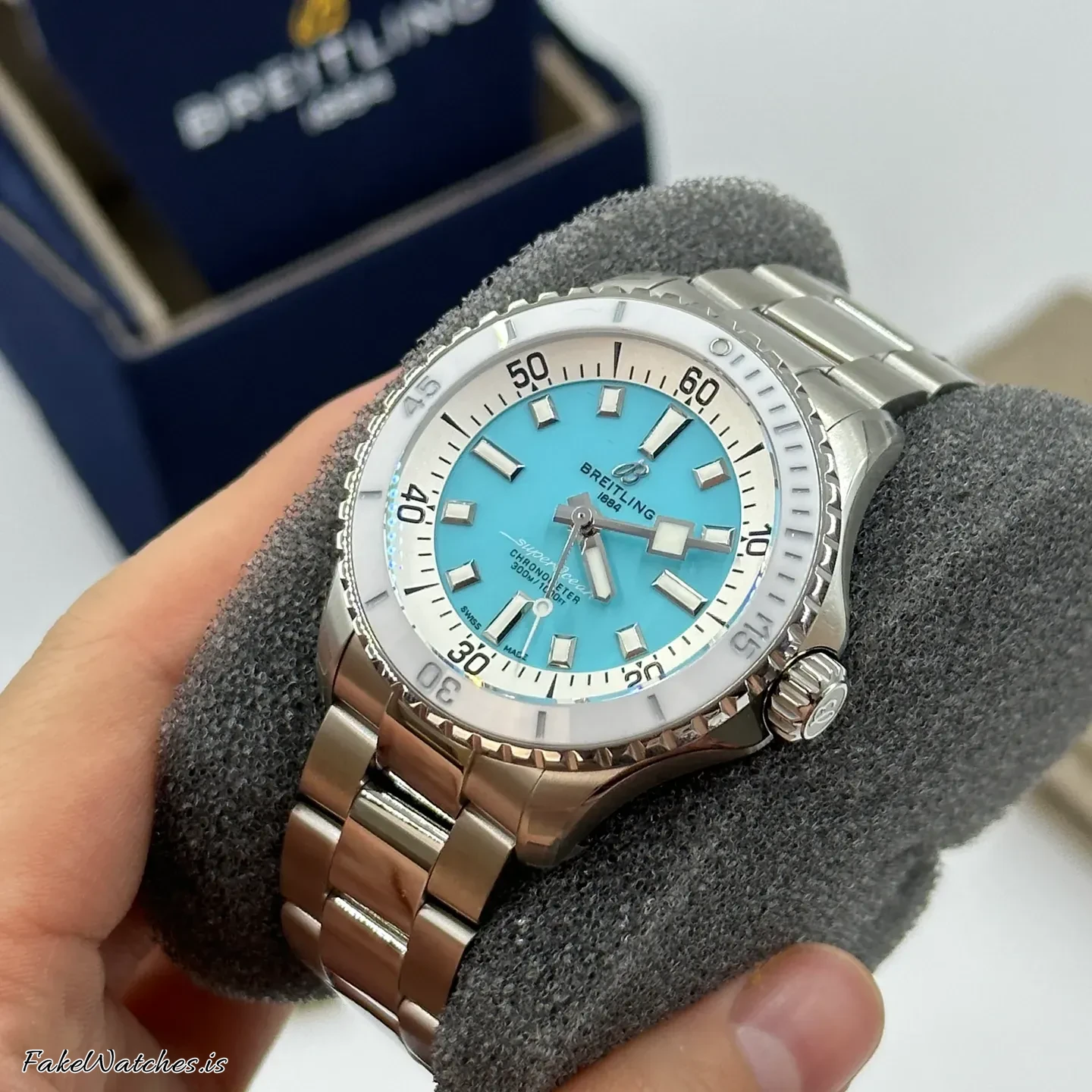 breitling-superocean-36-a17377211c1a1-3513
