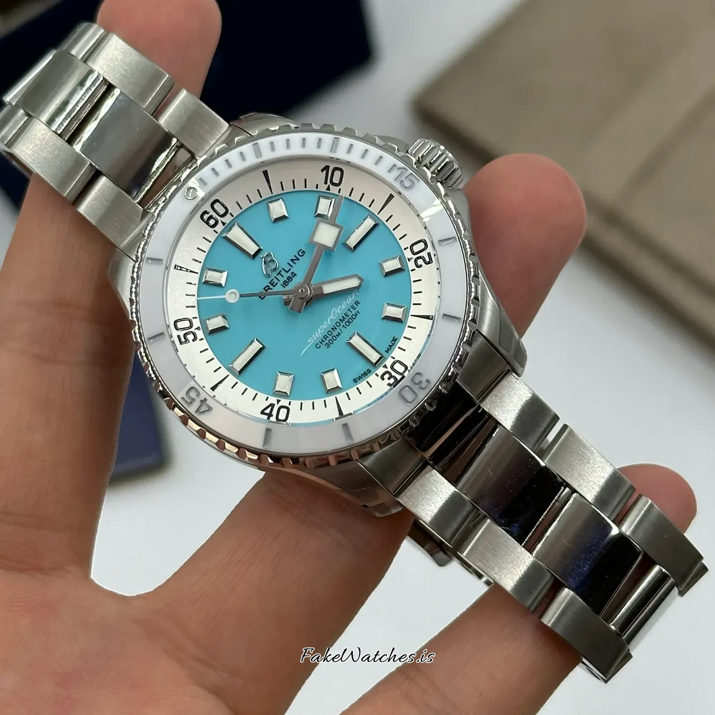 breitling-superocean-36-a17377211c1a1-3533