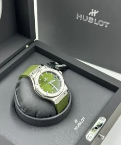 Alternative view of Hublot Classic Fusion 542.NX.8970.RX Automatic 42mm Unisex Replica Watch - Green Dial, Titanium Case