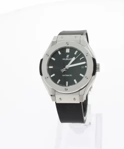 Hublot Classic Fusion 565.NX.1470.RX Automatic 38mm Unisex Replica Watch - Black Dial, Titanium Case