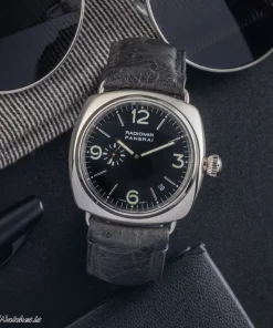 Panerai Radiomir PAM00062 Automatic 40mm Unisex Replica Watch - Black Dial, White Gold Case