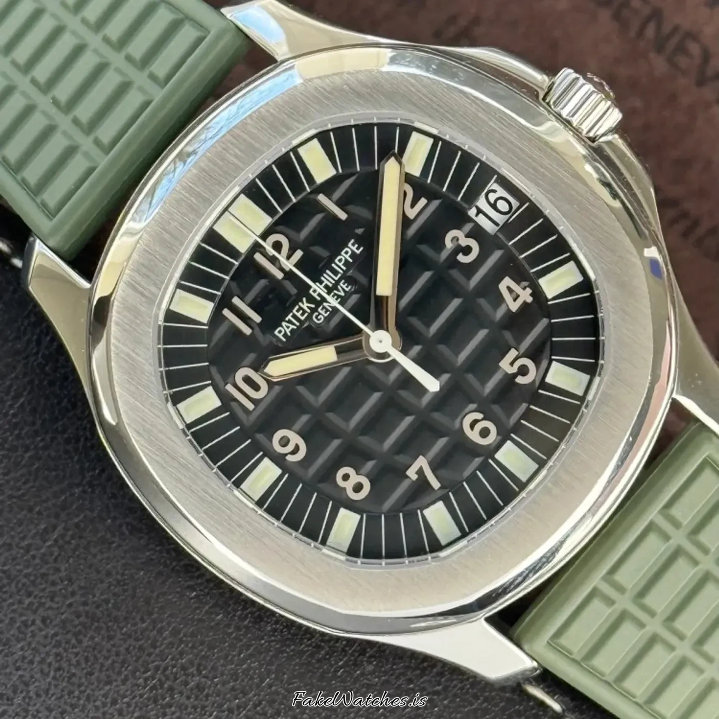 patek-philippe-aquanaut-5065-1715