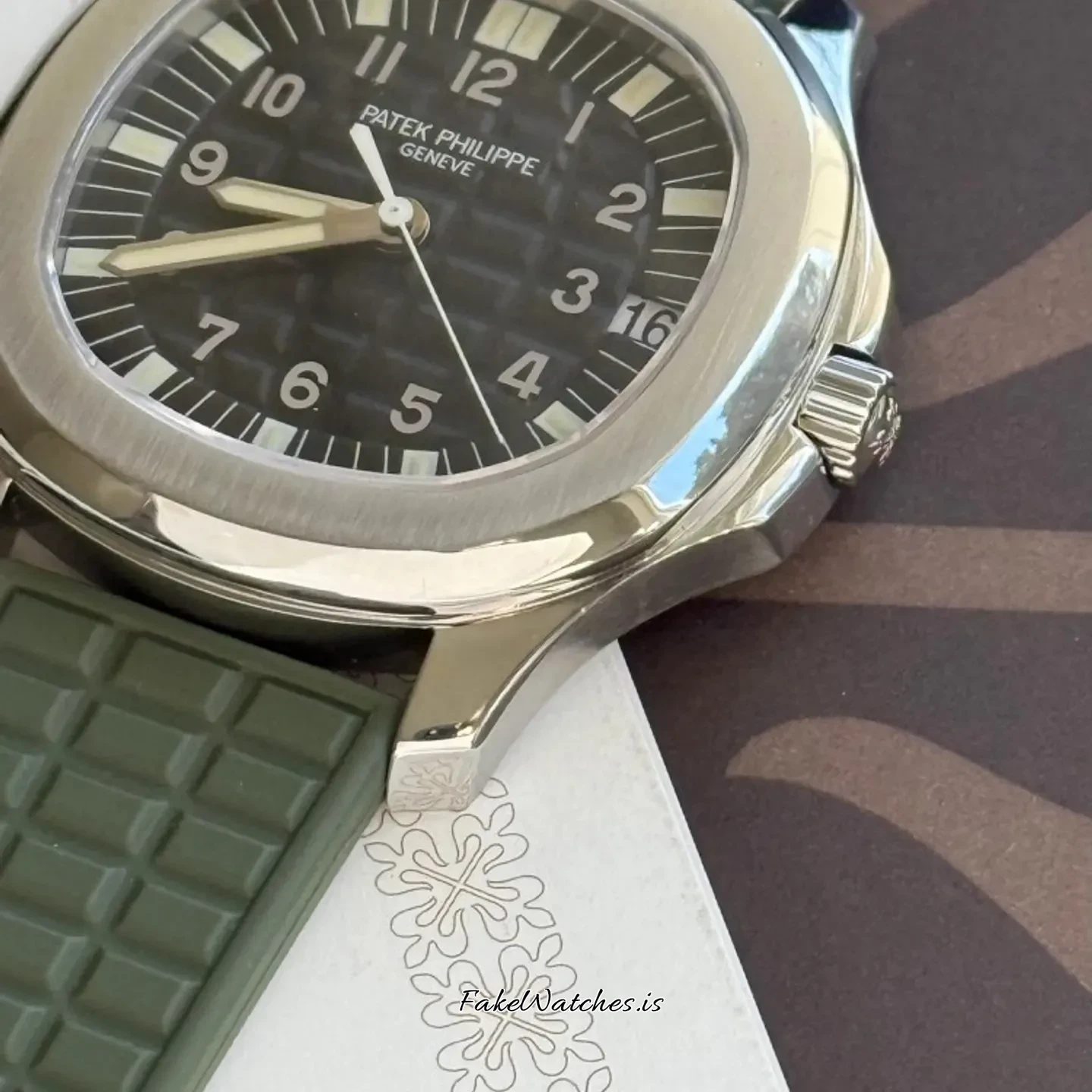 patek-philippe-aquanaut-5065-1727