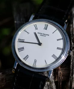 Alternative view of Patek Philippe Calatrava 3520/00D Manual winding 33mm Unisex Replica Watch - White Dial, White Gold Case