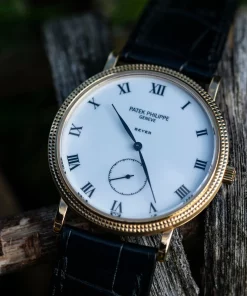 Alternative view of Patek Philippe Calatrava 3919J Manual winding 33mm Unisex Replica Watch - White Dial, Yellow Gold Case