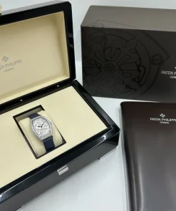 Alternative view of Patek Philippe Gondolo 7099G-001 Manual winding 30mm Unisex Replica Watch - Silver Dial, White Gold Case