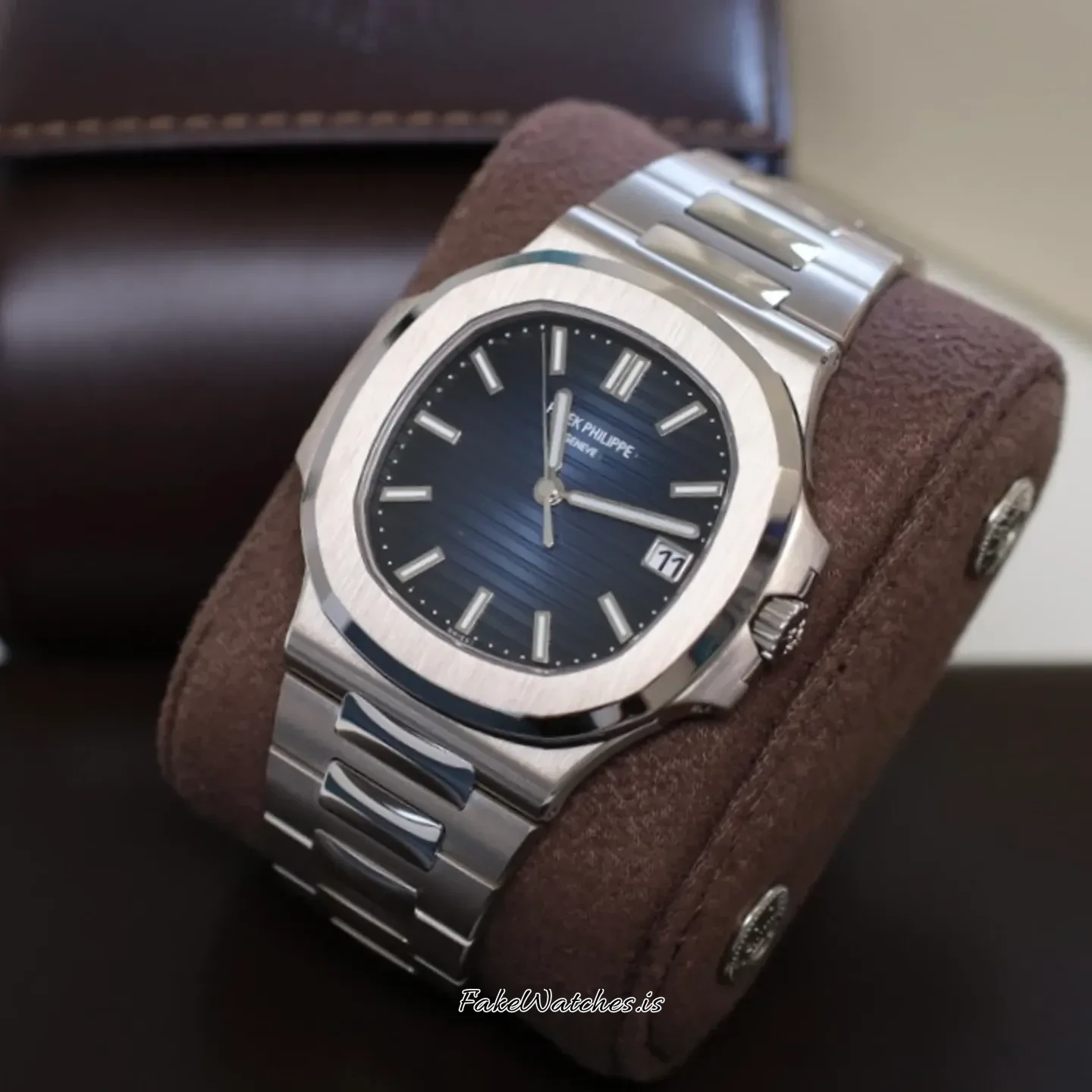 patek-philippe-nautilus-58111g-001-48
