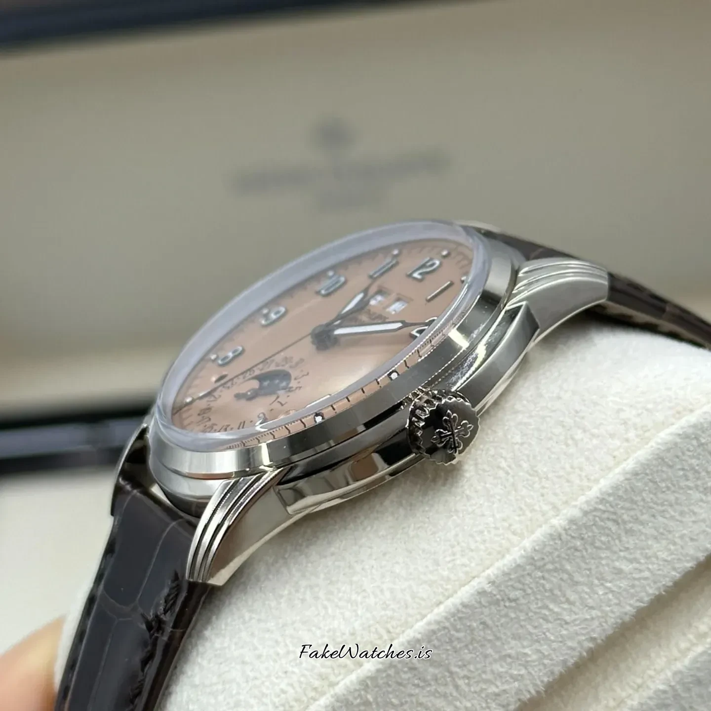patek-philippe-perpetual-calendar-5320g-011-605
