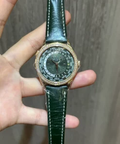 Alternative view of Patek Philippe World Time 7130R-014 Automatic 36mm Female Replica Watch - Green Dial, Rose Gold Case