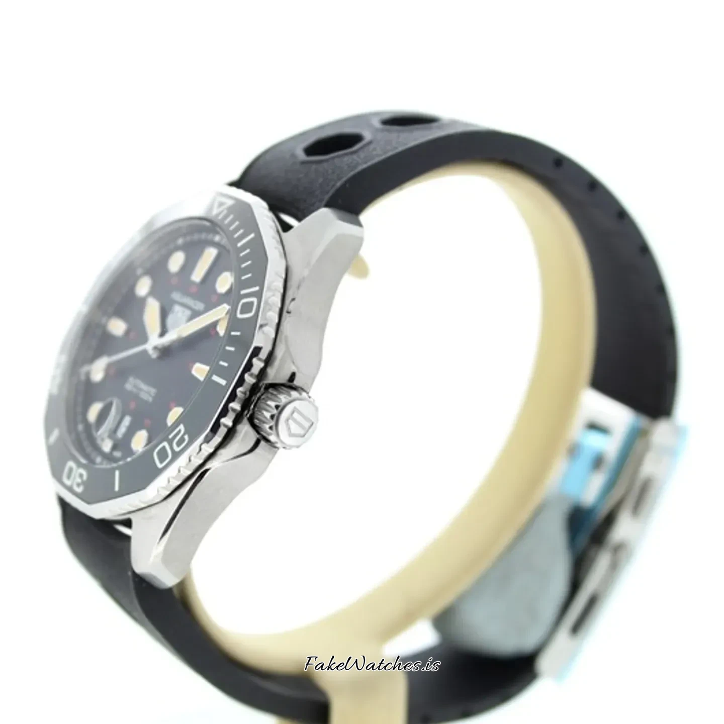 tag-heuer-aquaracer-300m-wbp208c.ft6201-15484