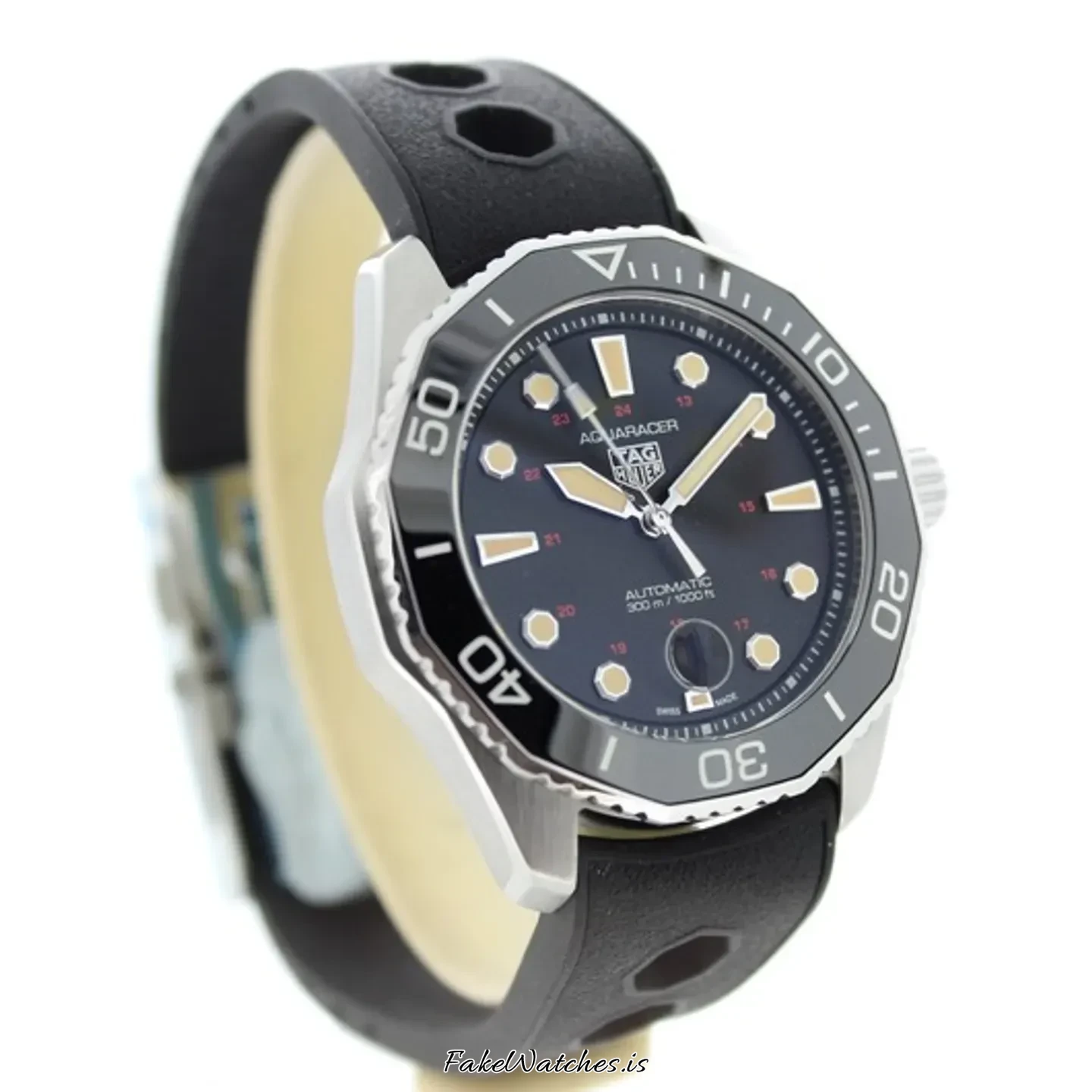 tag-heuer-aquaracer-300m-wbp208c.ft6201-15491