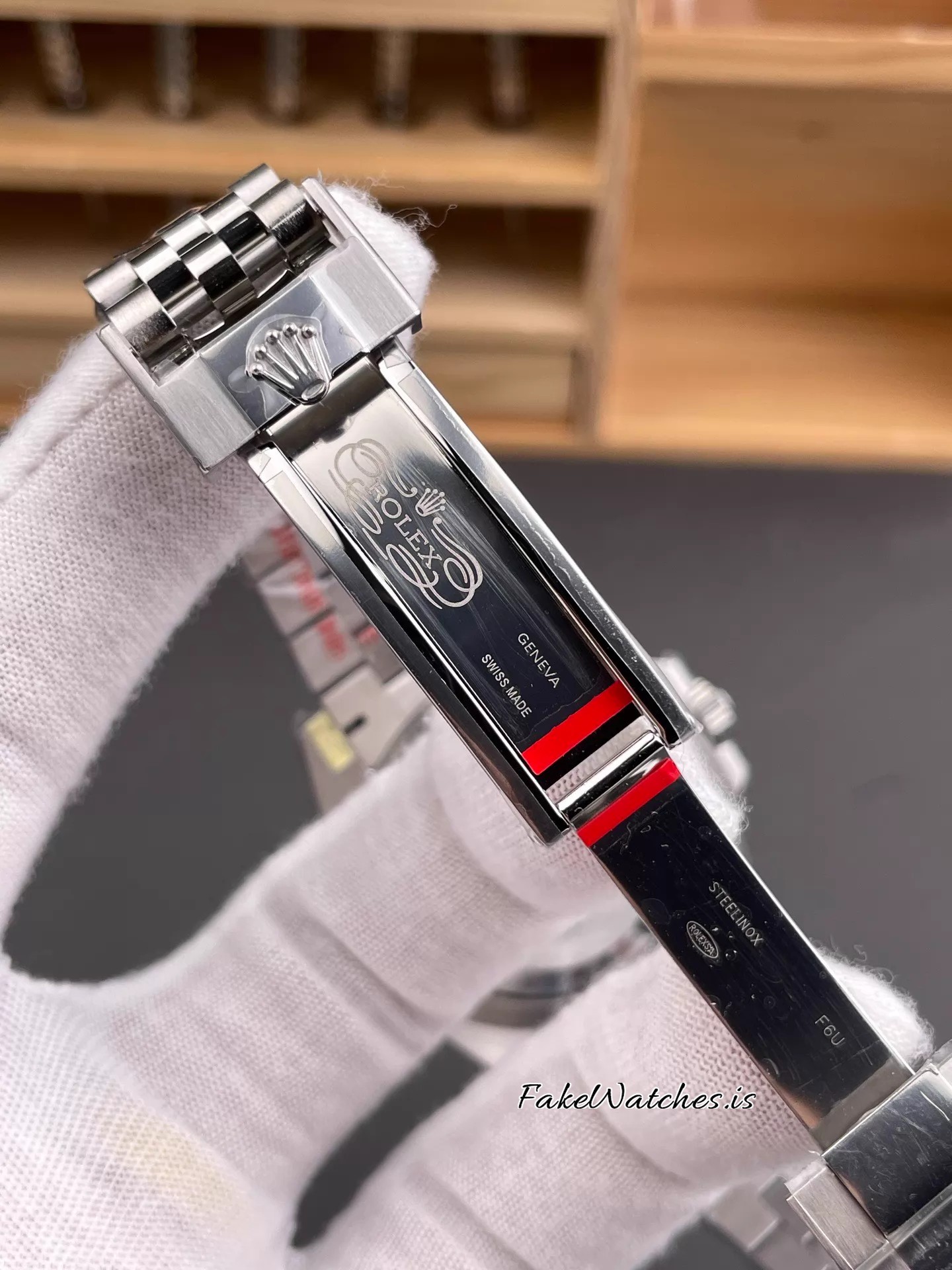 126710blnr-batman-automatic-black-dial-40mm_05