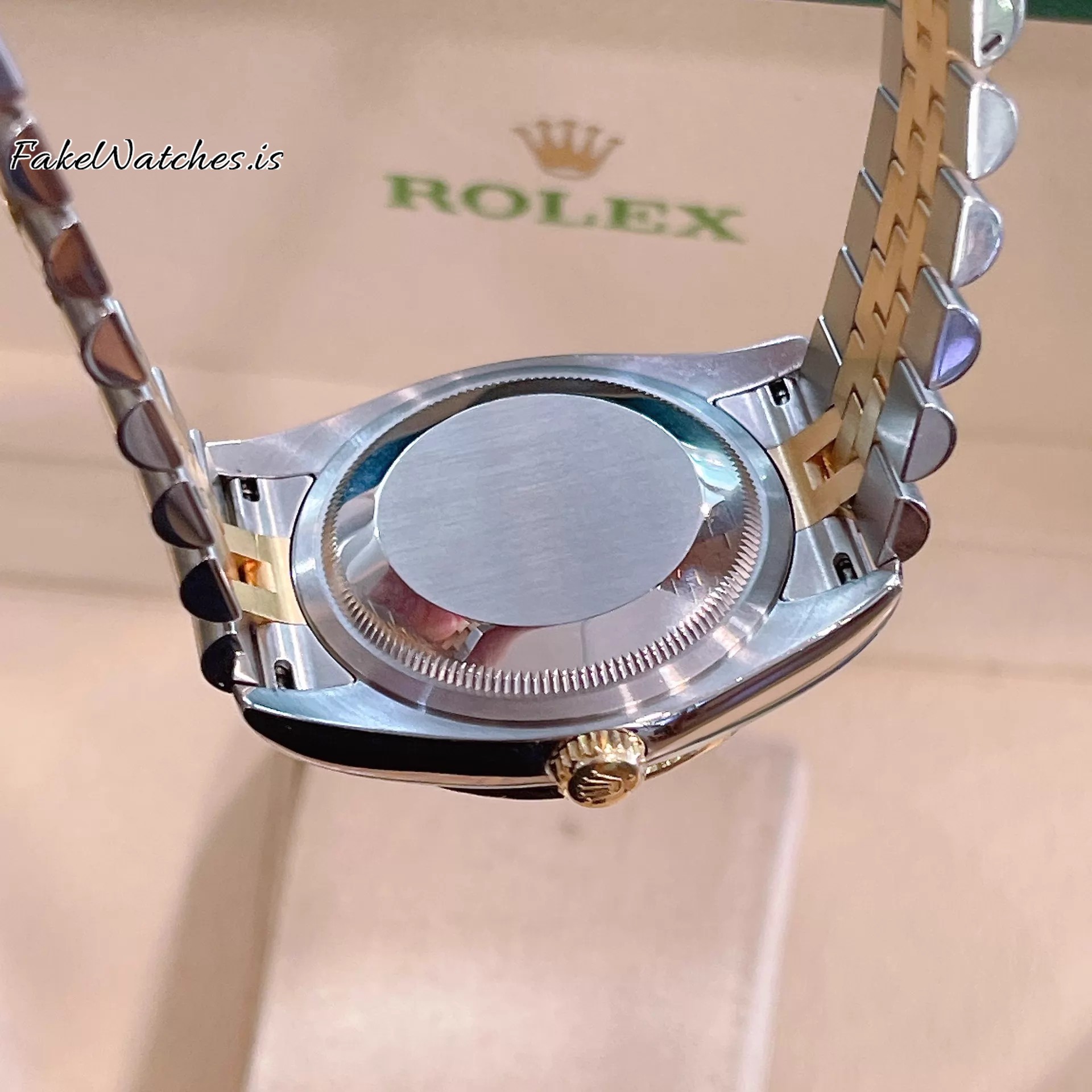 datejust-36mm-116243-two-tone-champagne-dial_04