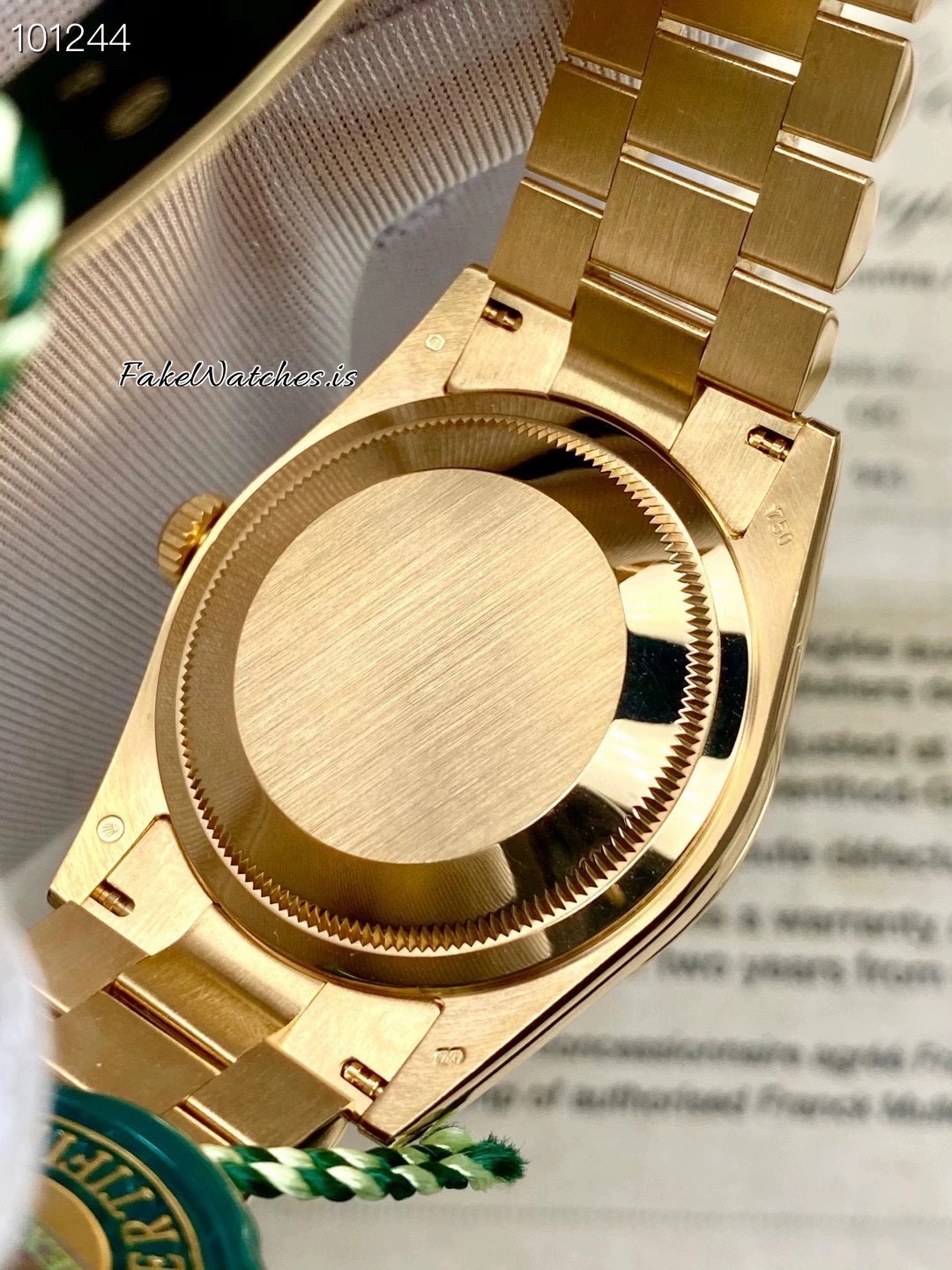 day-date-118238-36mm-yellow-gold-tone-with-green-dial_01