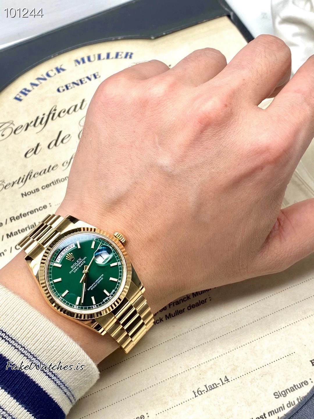 day-date-118238-36mm-yellow-gold-tone-with-green-dial_03