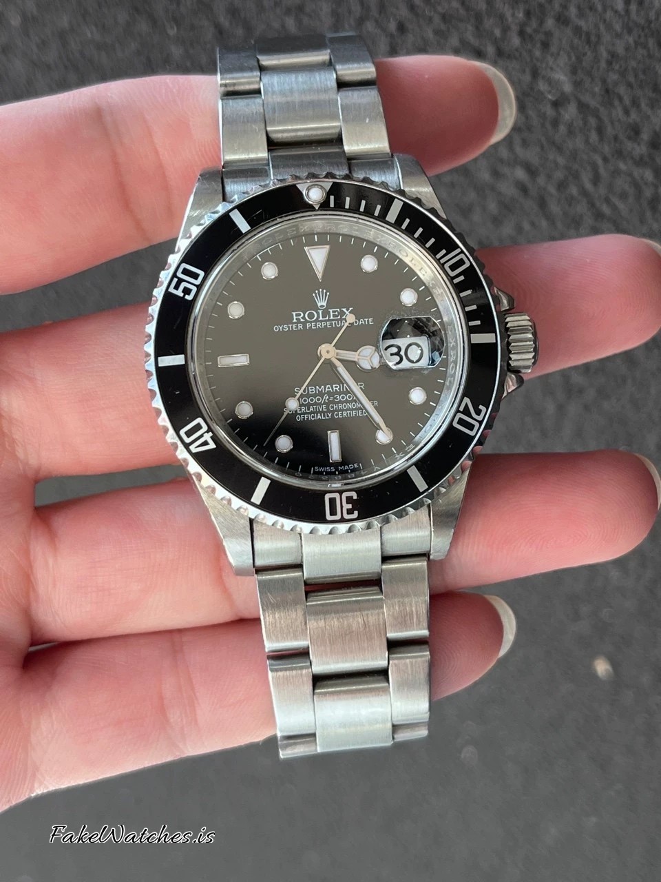 submariner-116610ln-40mm-black-dial-automatic