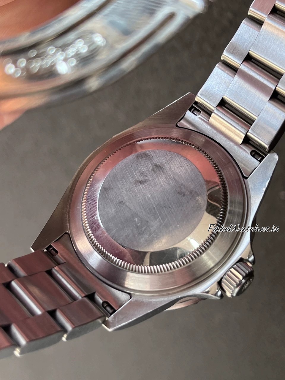 submariner-116610ln-40mm-black-dial-automatic_03