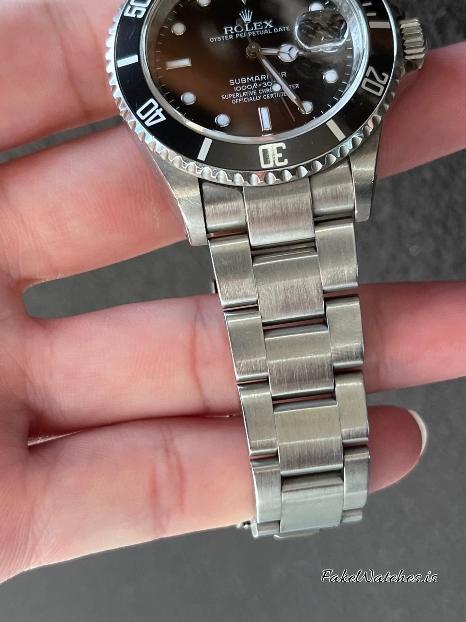 submariner-116610ln-40mm-black-dial-automatic_04