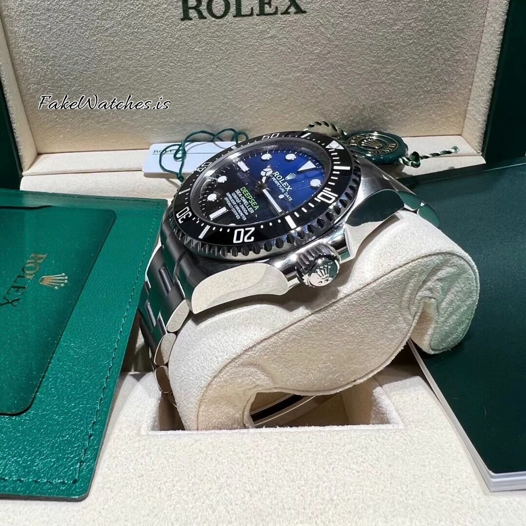 deepsea-sea-dweller-126660-d-blue_02