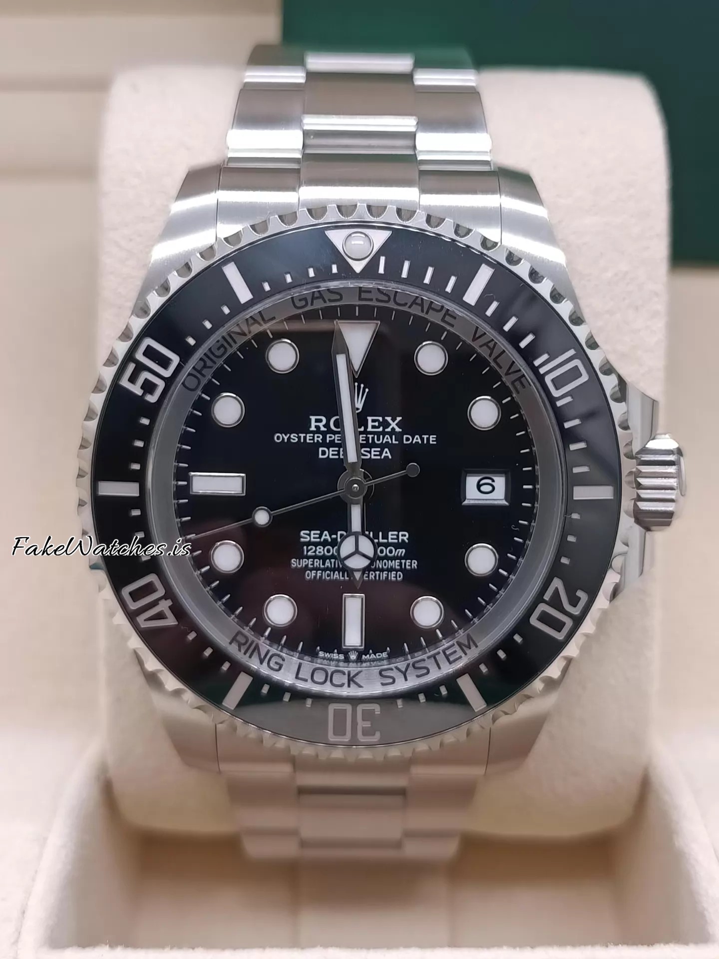 deepsea-sea-dweller-136660-44mm