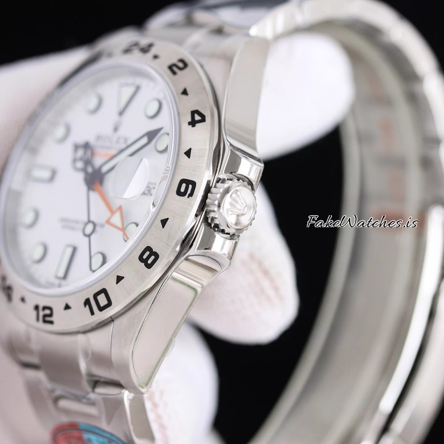 explorer-ii-226570-polar-white-dial_02