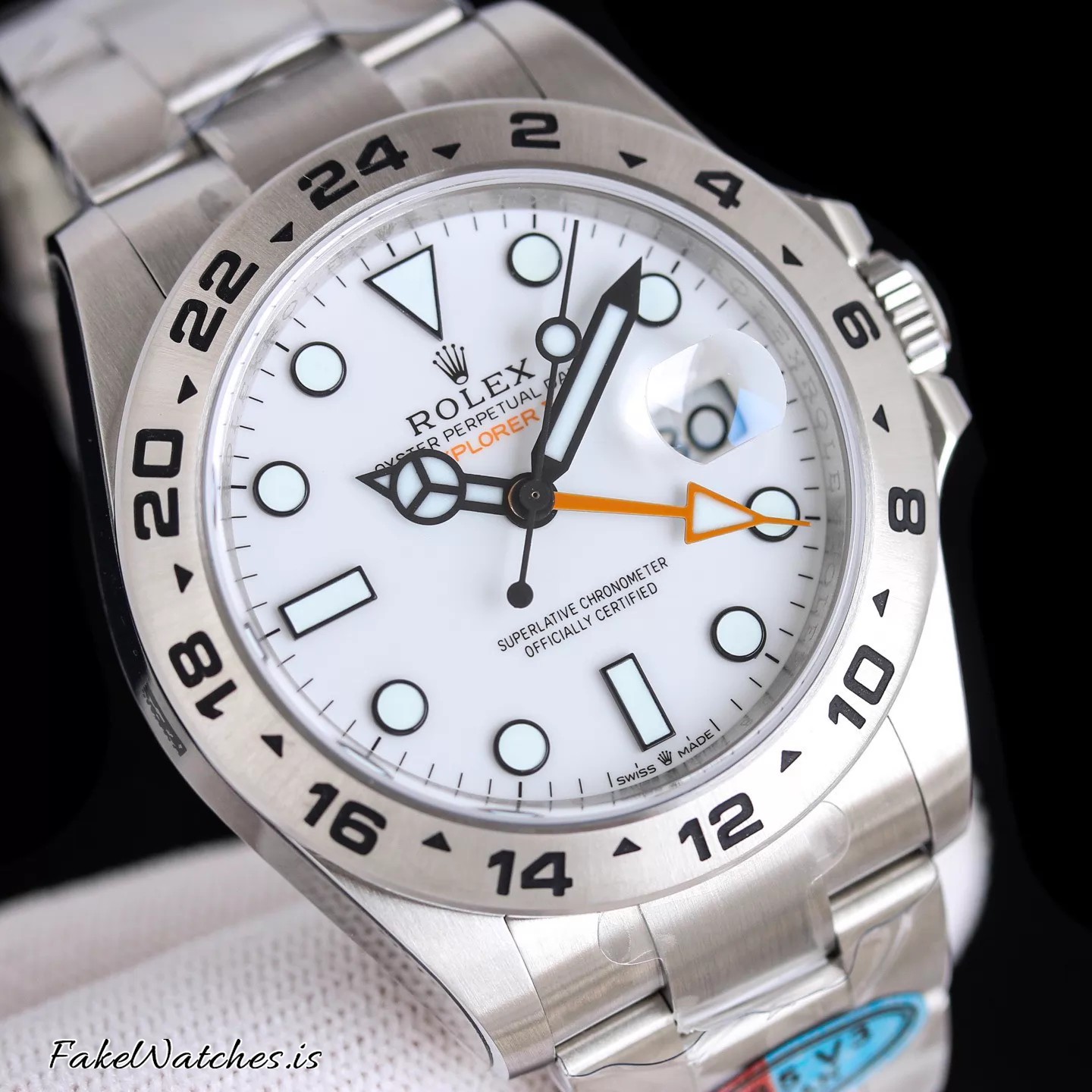 explorer-ii-226570-polar-white-dial_04