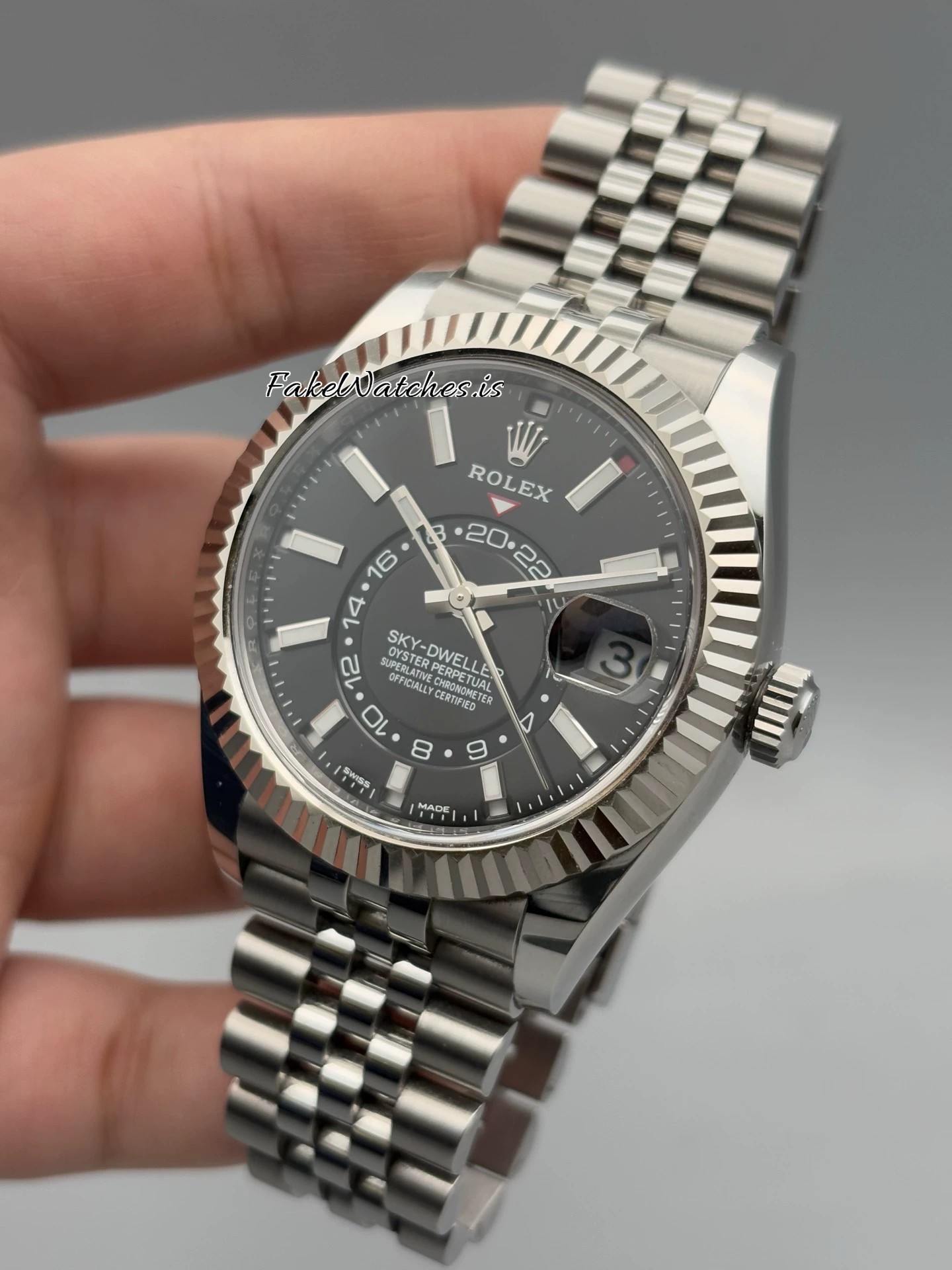 replica-rolex-sky-dweller-m326934-0006_01
