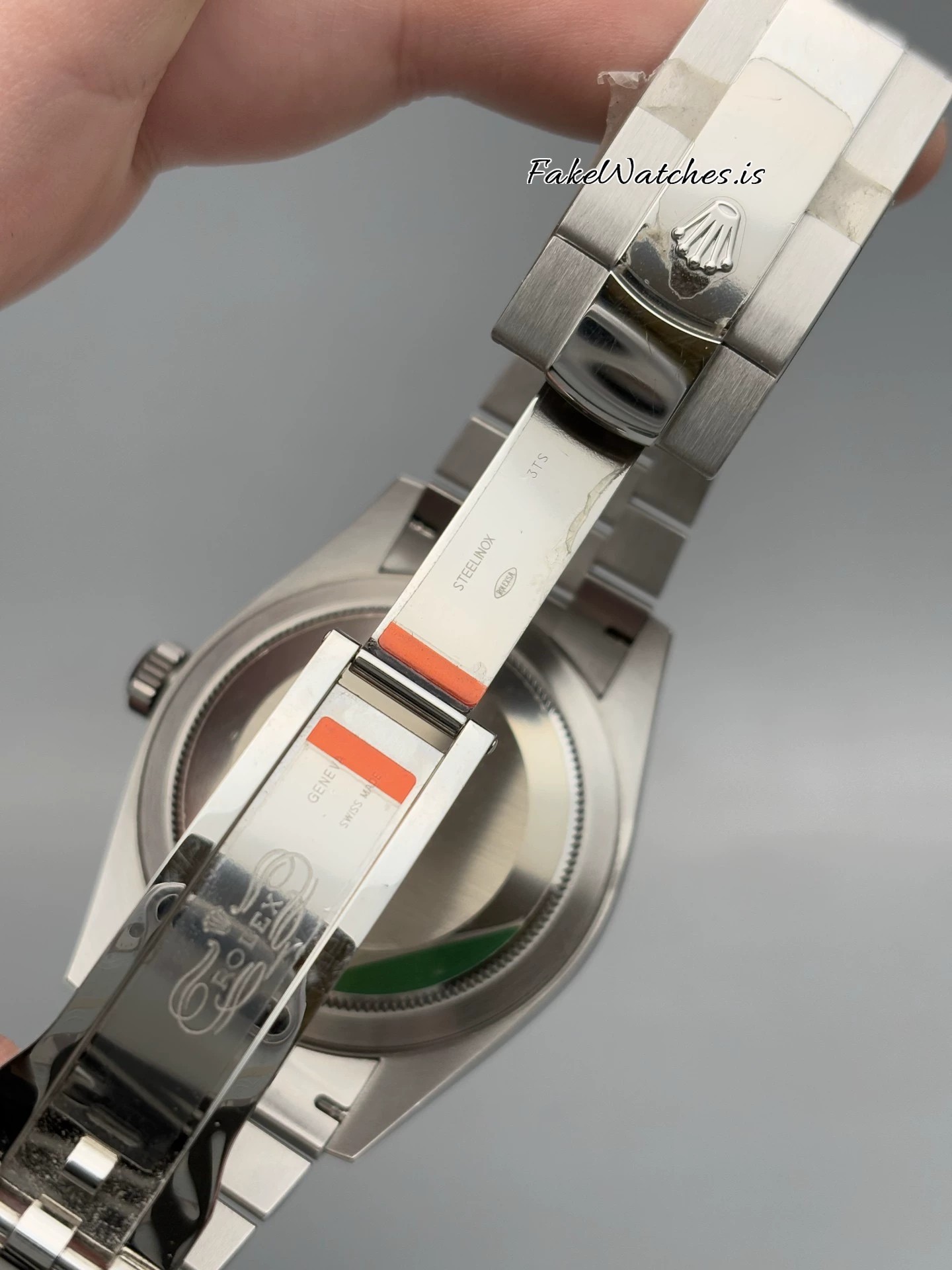 replica-rolex-sky-dweller-m326934-0006_03