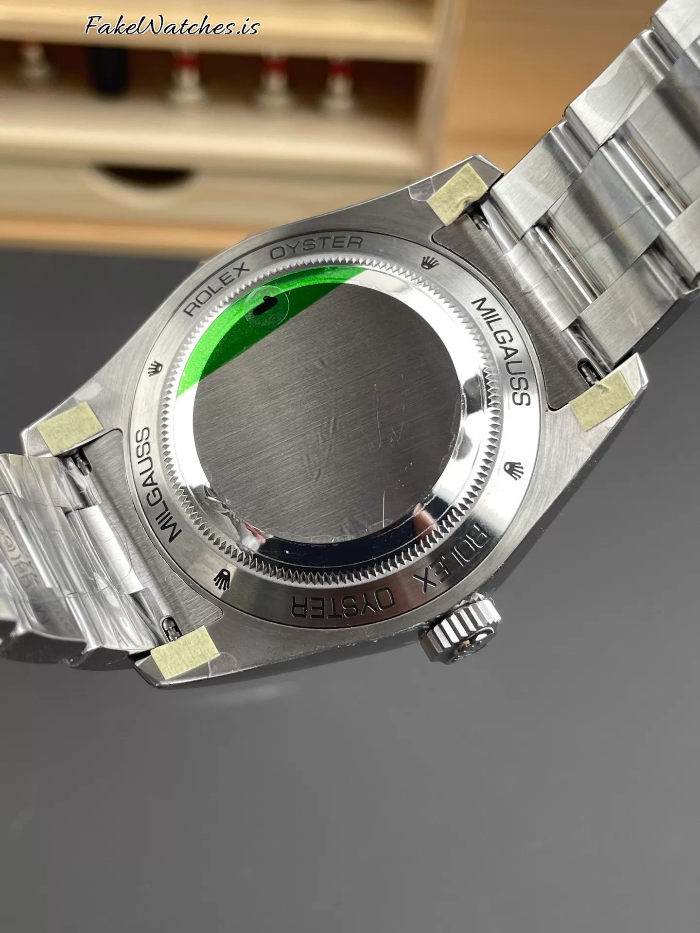 rolex-milgauss-116400gv-z-blue-green_05